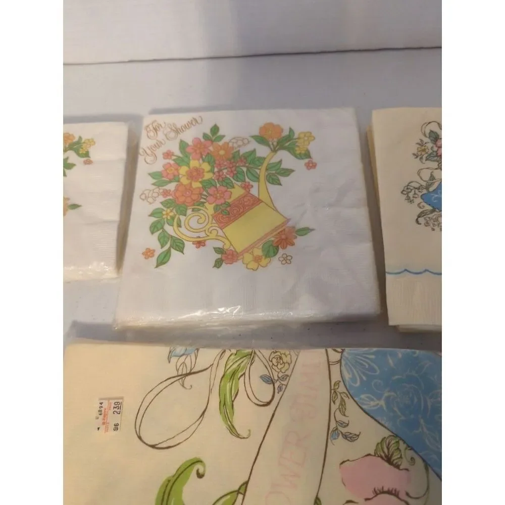 Vtg Lot of Wedding Shower Party Crepe Paper Napkins & Tablecloth 1940's